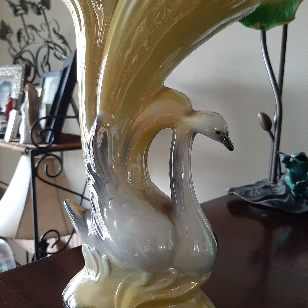 Vintage Art Deco Swan Vase